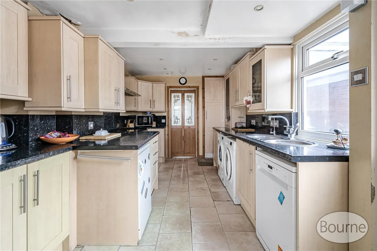 Priors Croft, Old Woking, GU22, photo 12