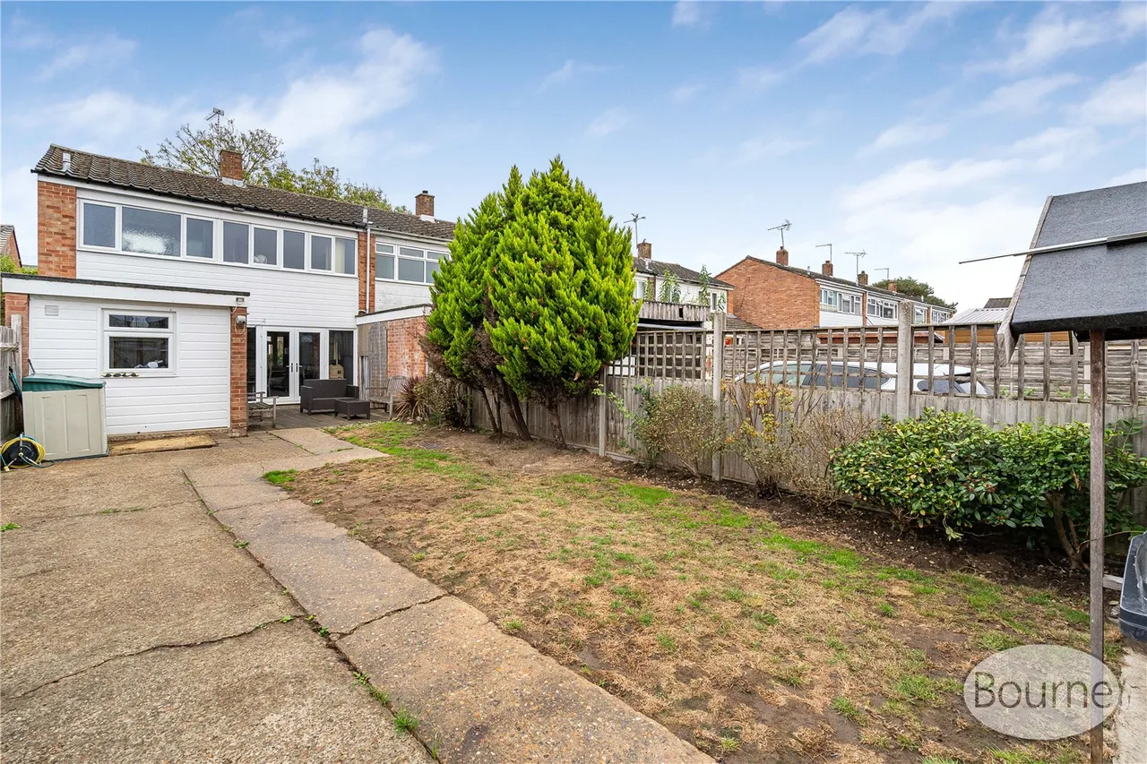 Priors Croft, Old Woking, GU22, photo 17