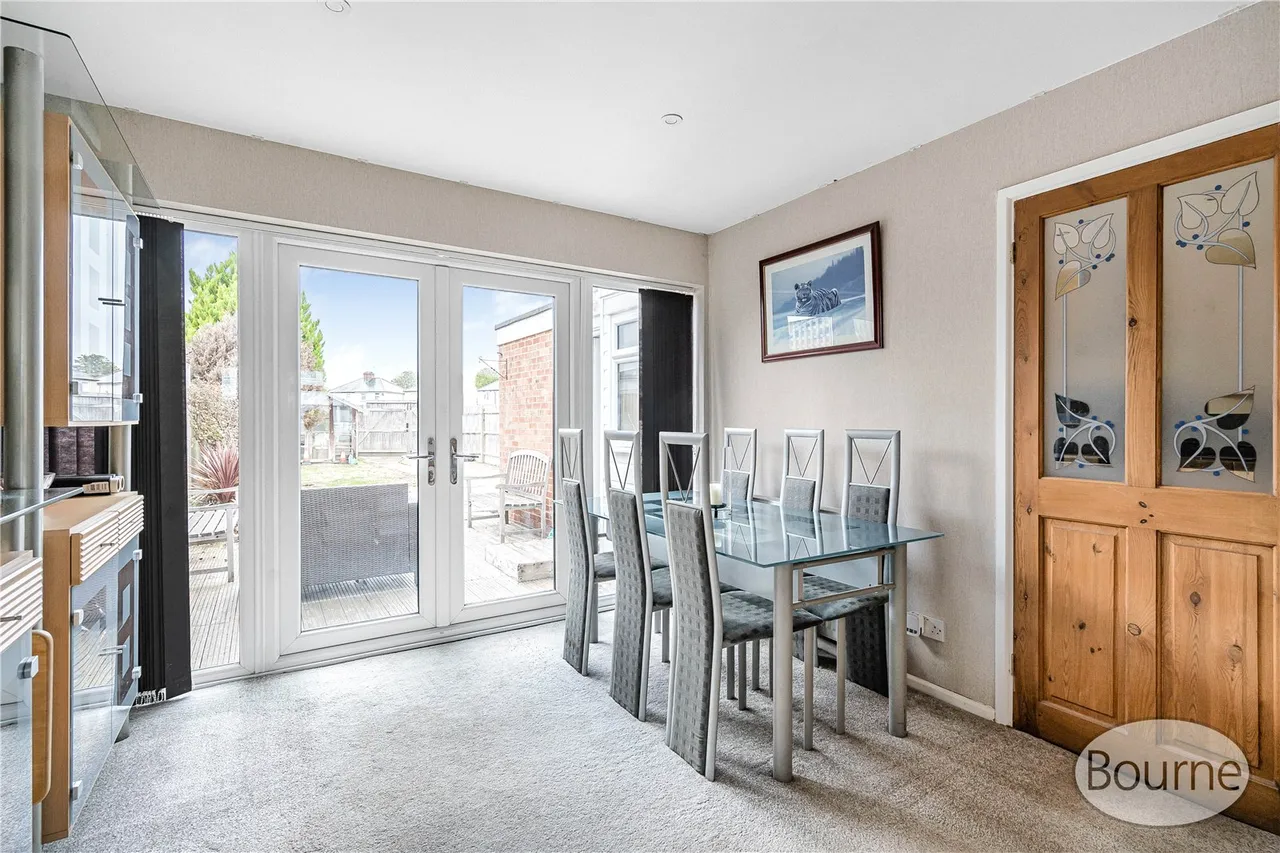 Priors Croft, Old Woking, GU22, photo 5