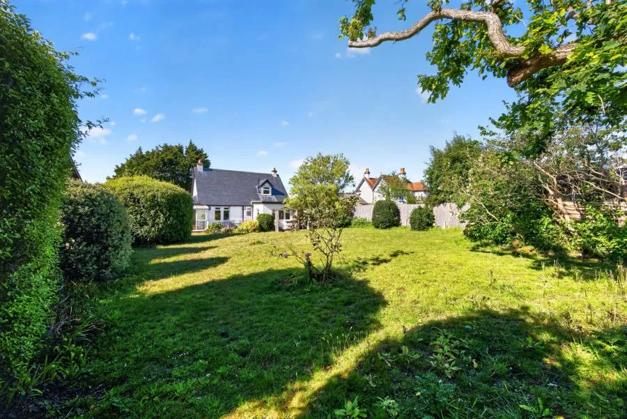 The Mall, Totland Bay, PO39, photo 24