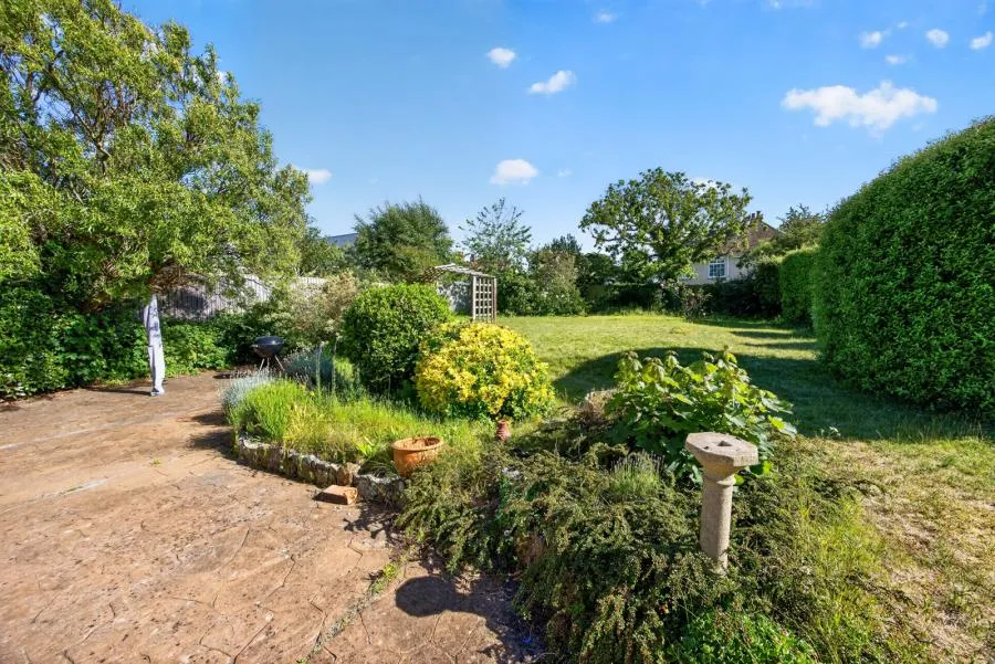 The Mall, Totland Bay, PO39, photo 22