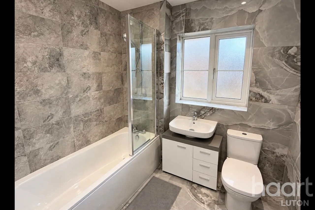 Botanical Grove, Luton, LU2, photo 11