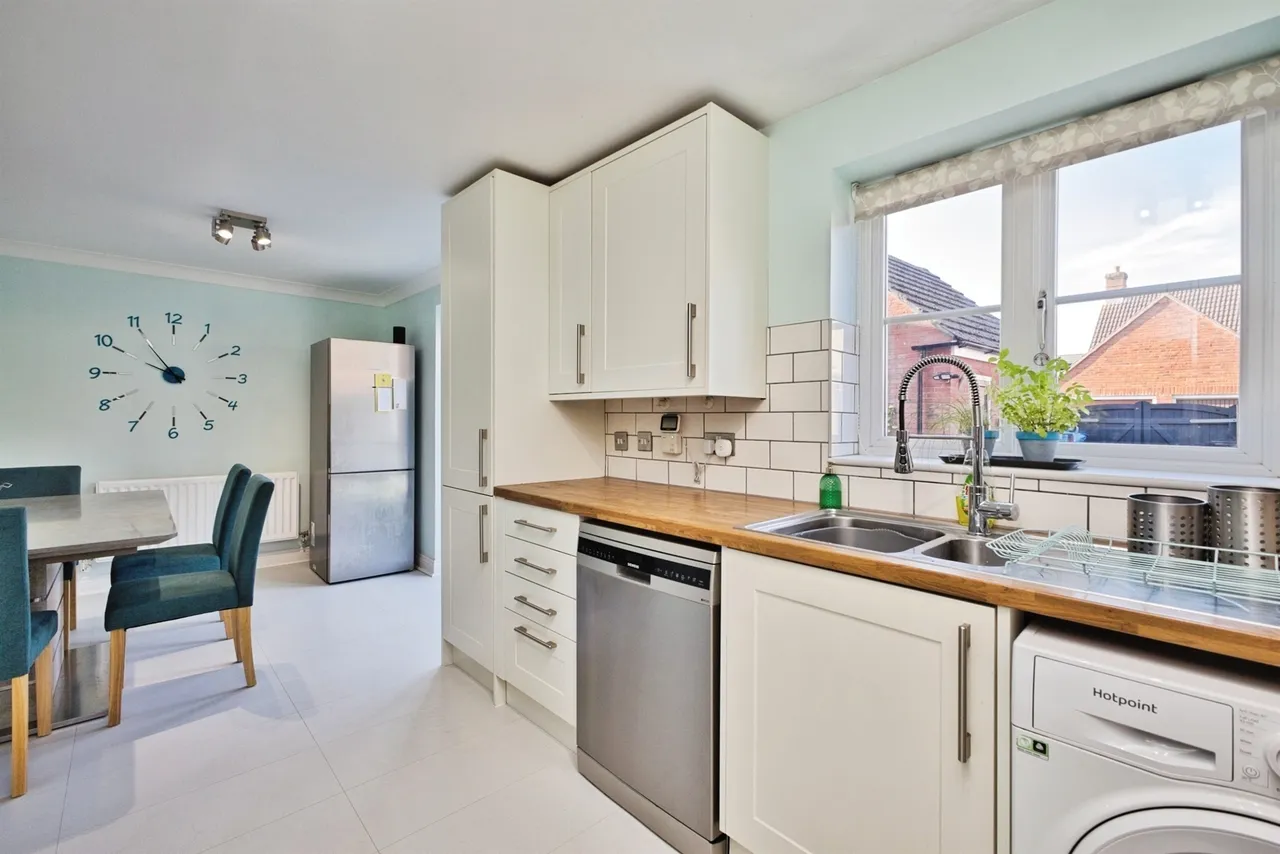 Hawks Rise, Yeovil, BA22, photo 5