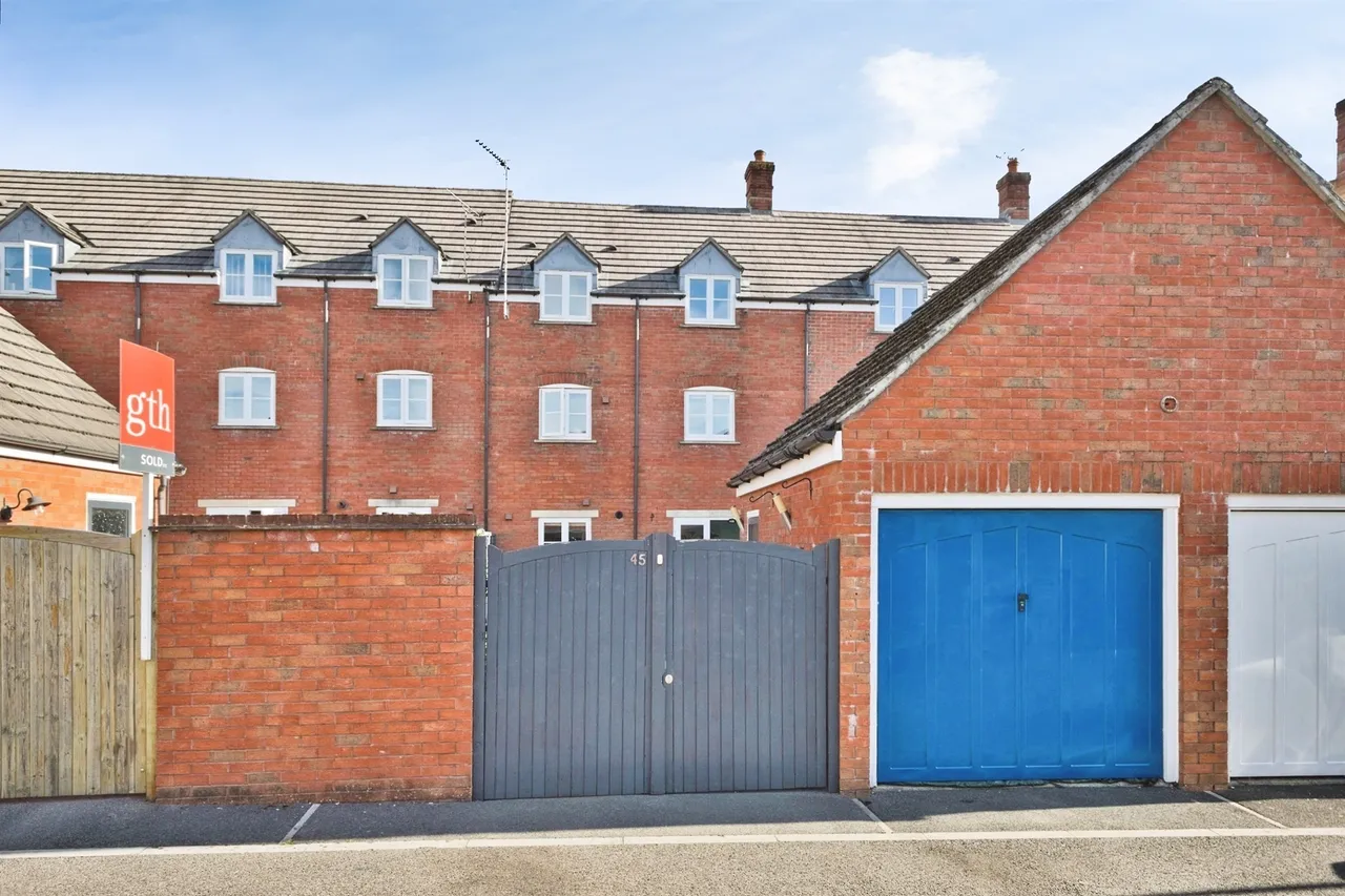 Hawks Rise, Yeovil, BA22, photo 21