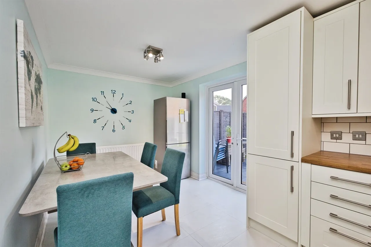 Hawks Rise, Yeovil, BA22, photo 6