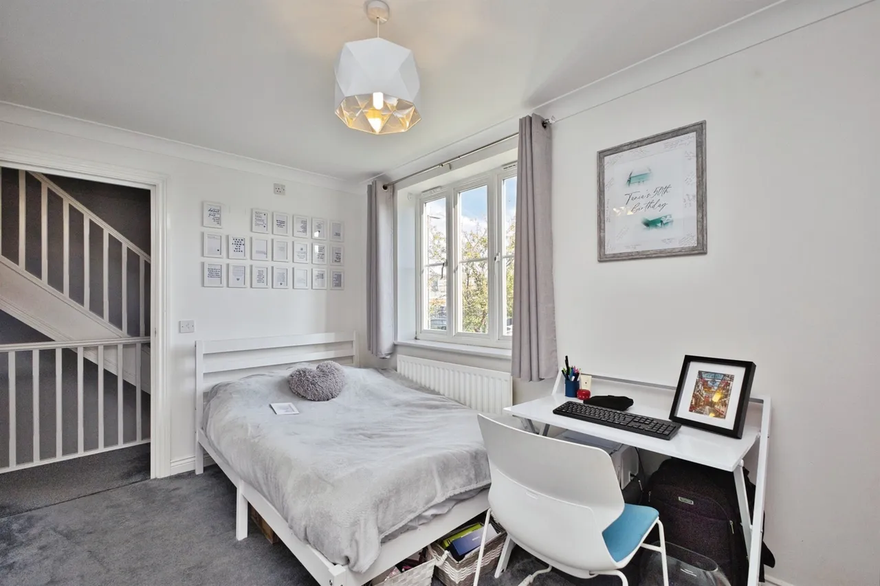 Hawks Rise, Yeovil, BA22, photo 11
