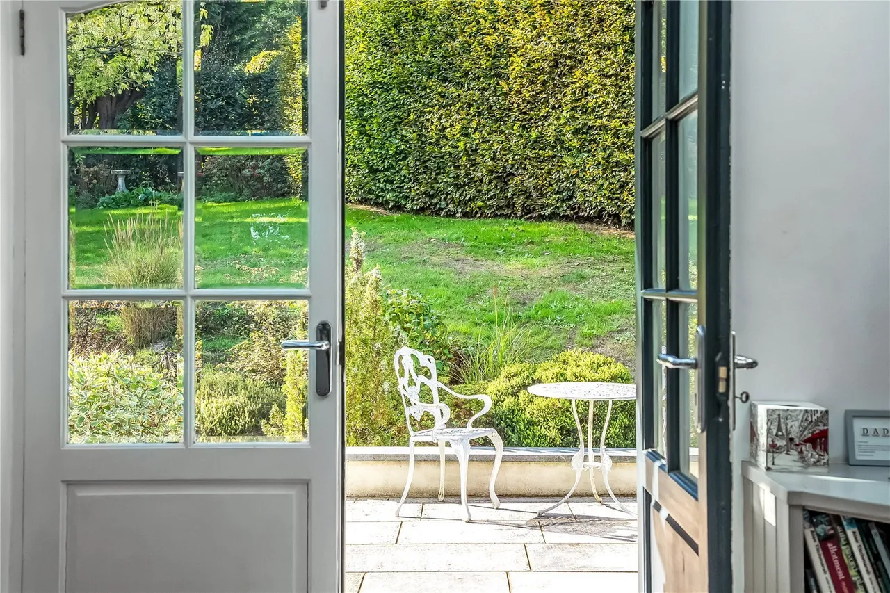 Uvedale Road, Limpsfield, RH8, photo 5