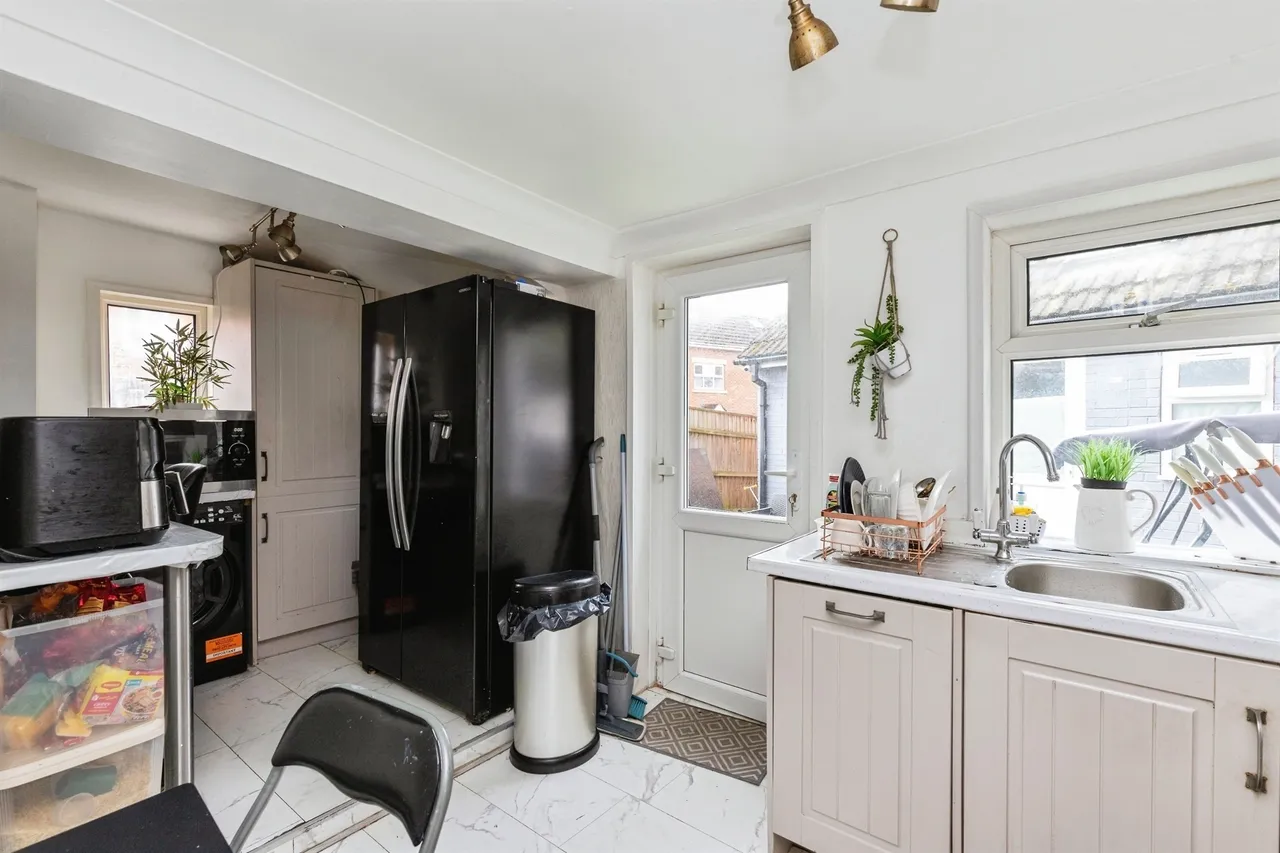 Malmesbury Park Road, Bournemouth, BH8, photo 8