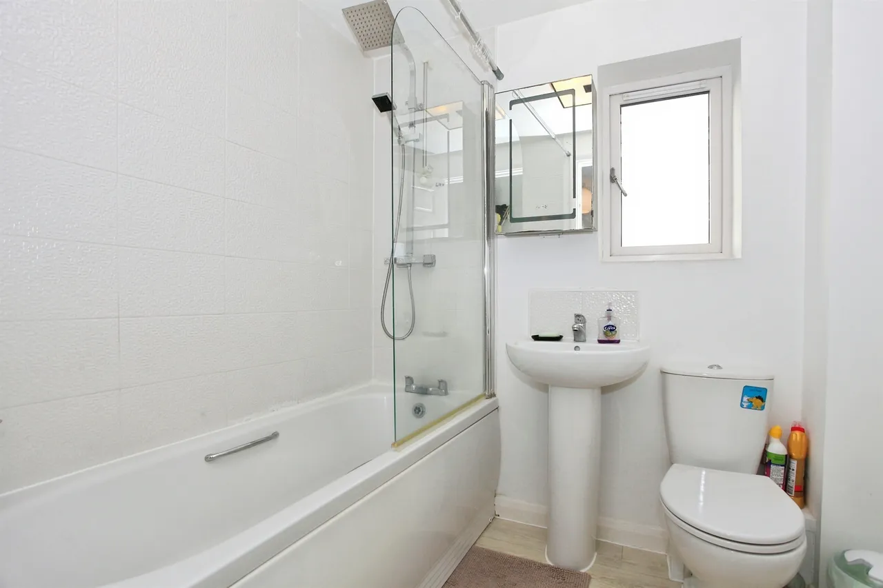 Headings Drive, Peterborough, PE3, photo 8