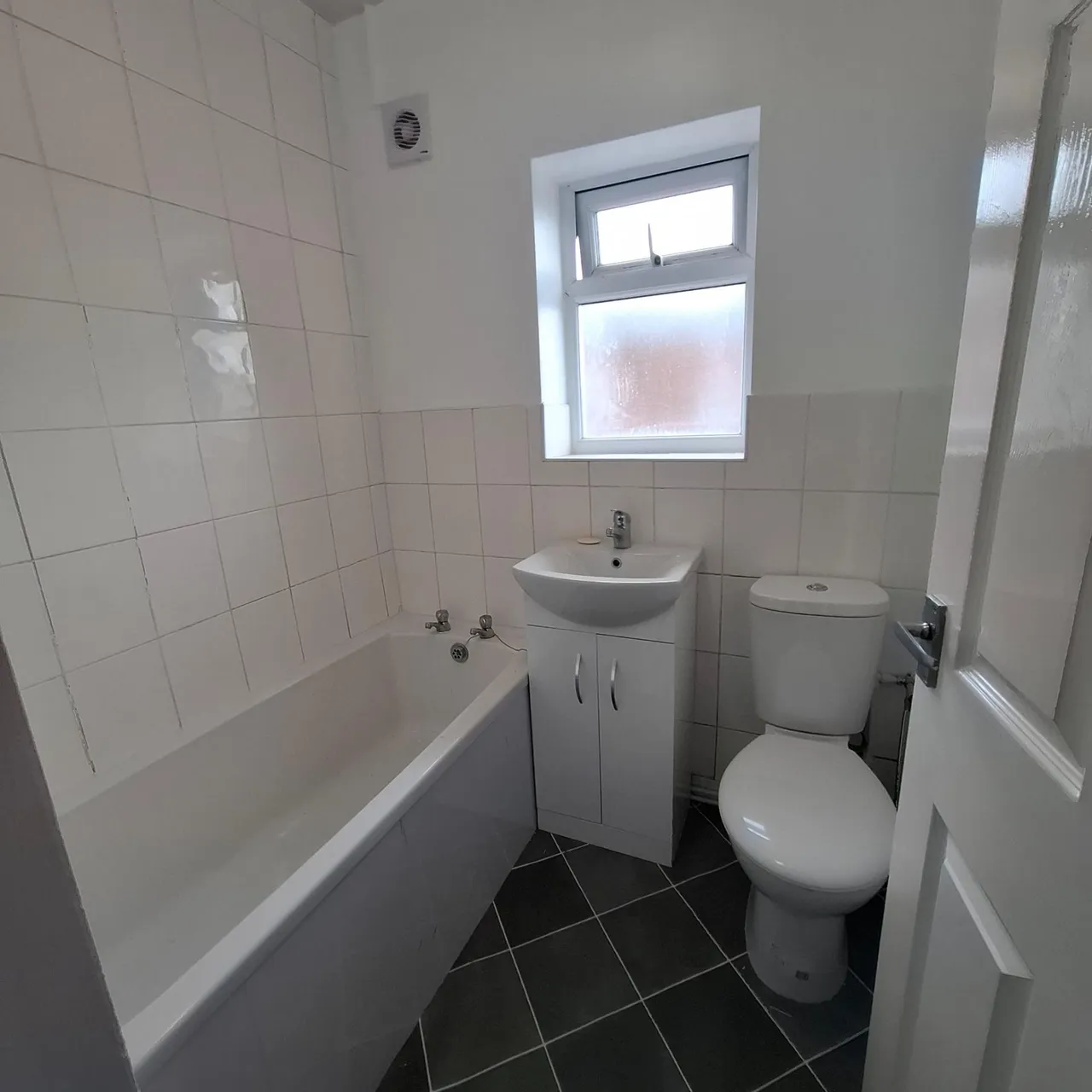 Holden Street, Ashton-Under-Lyne, OL6, photo 5