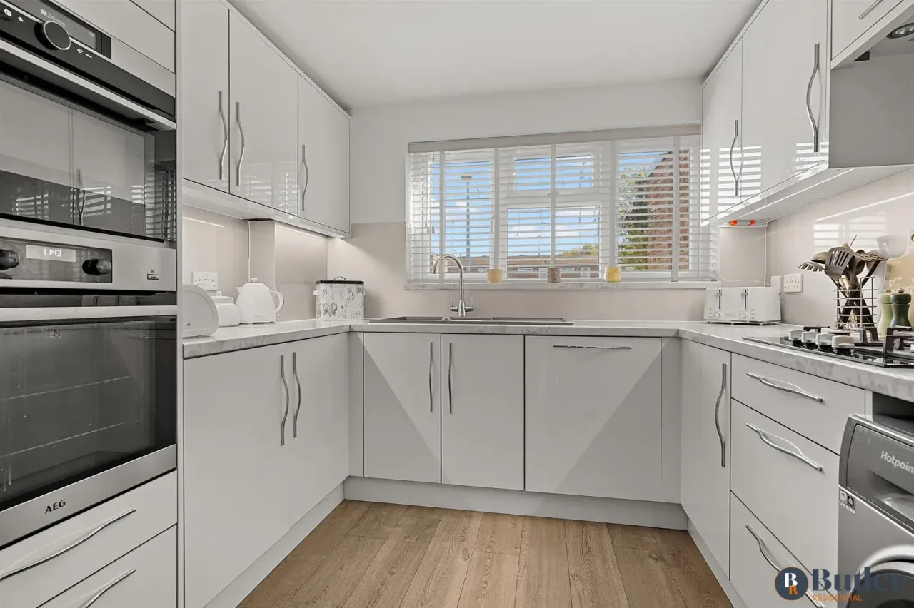 Canterbury Way, Stevenage, SG1, photo 34