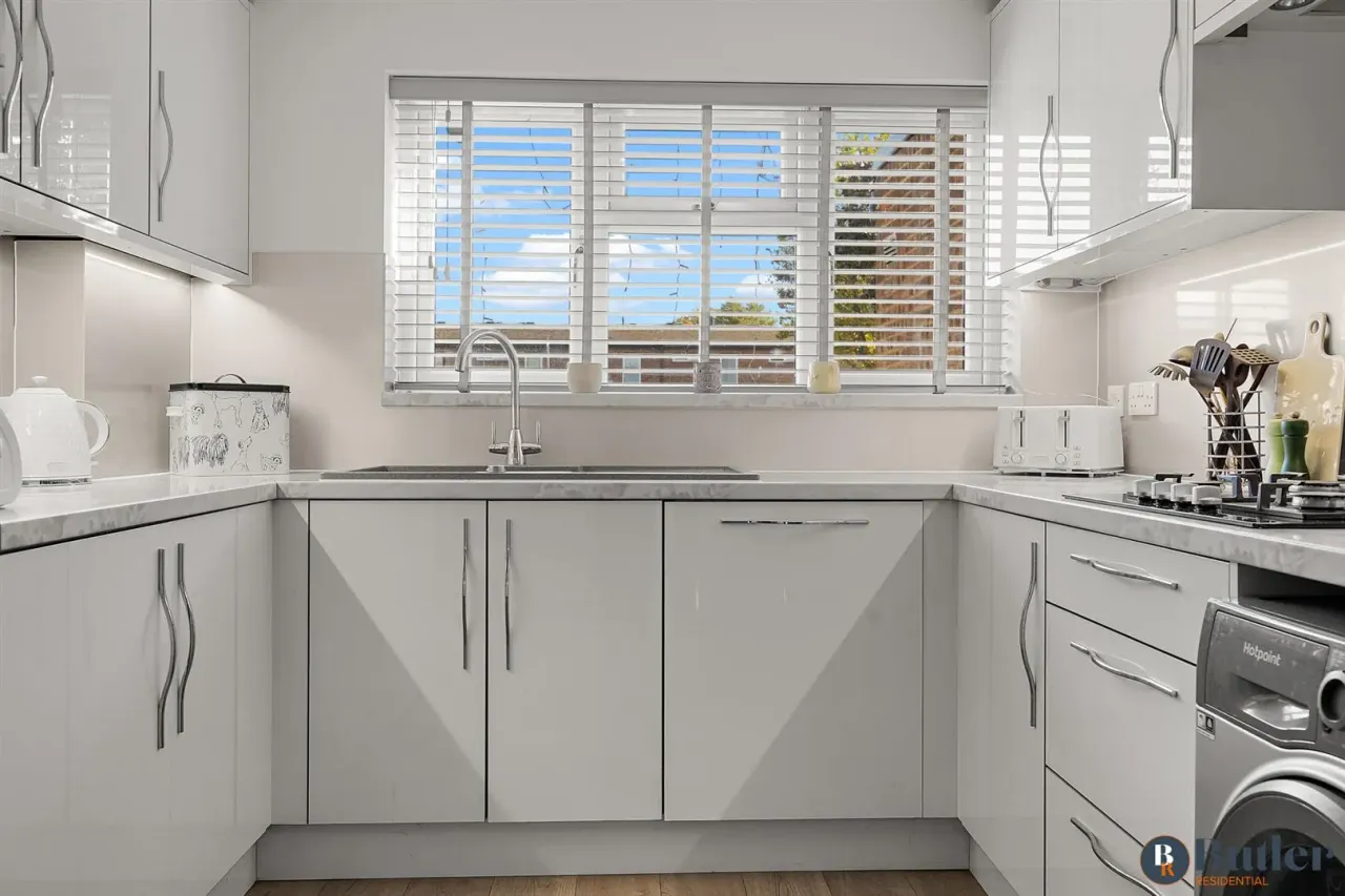 Canterbury Way, Stevenage, SG1, photo 3