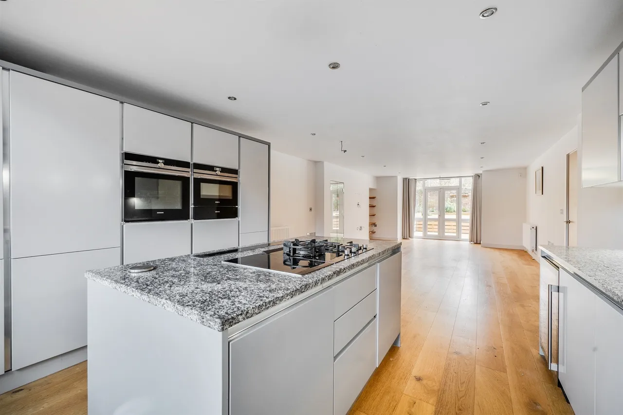 Fairmile, Henley-On-Thames, RG9, photo 5