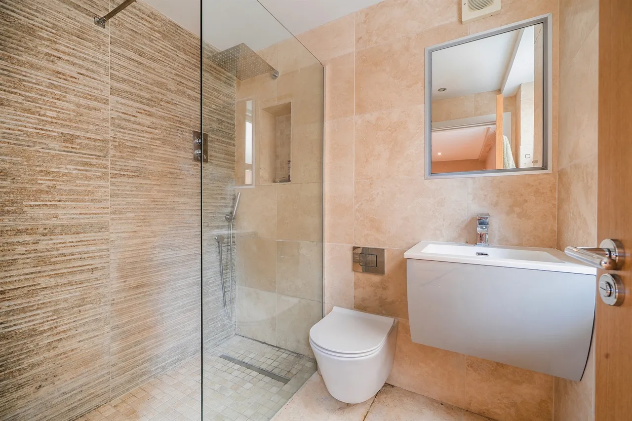 Fairmile, Henley-On-Thames, RG9, photo 10