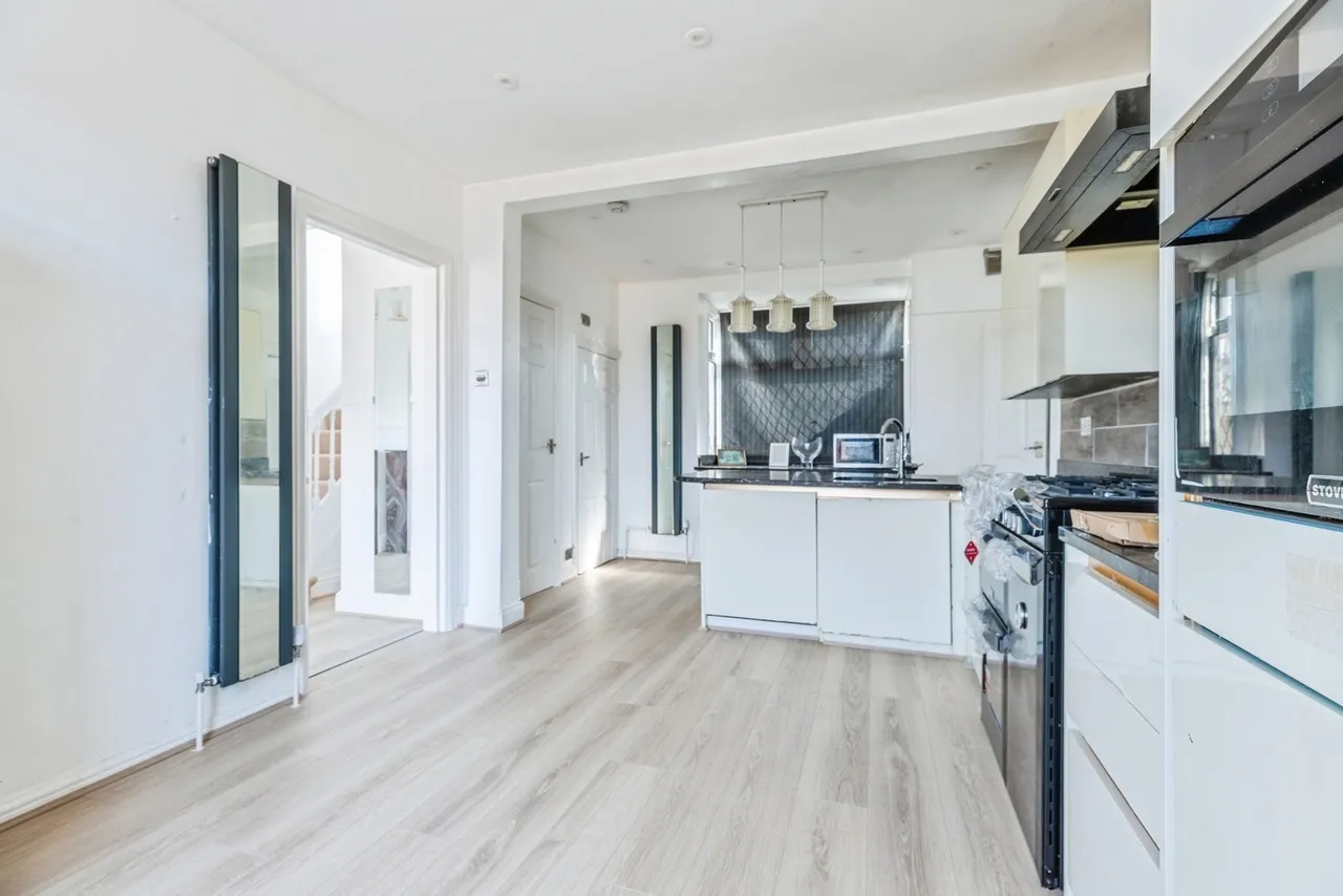 Wesley Drive, Heysham, LA3, photo 2
