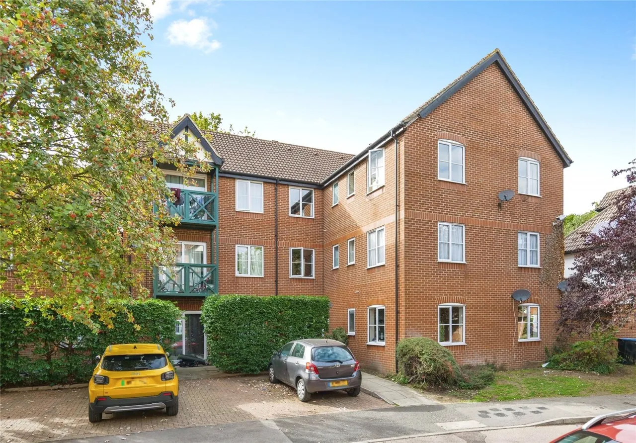 2 bed flat for sale, Rose Kiln Lane, Reading, RG1