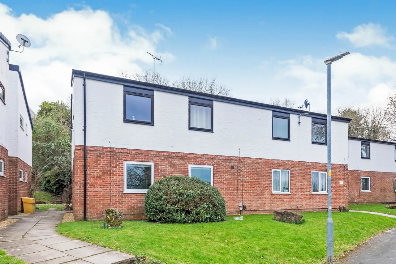 1 bed flat for sale — The Heights, SWINDON, Wiltshire, SN1