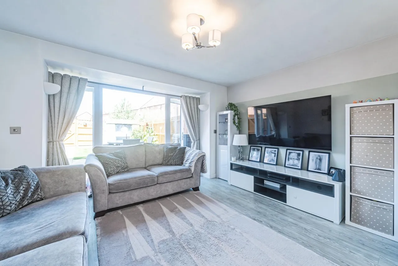 Fetlock Drive, Newbury, RG14, photo 9