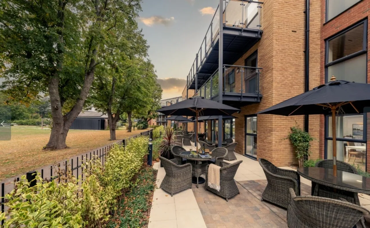 2 bed property for sale, Palmers Fields Avenue, Chichester, PO19