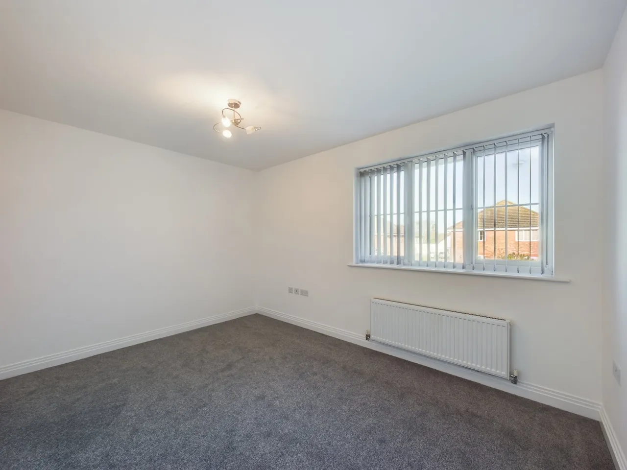 Hanover Close, Ashford, TW15, photo 6