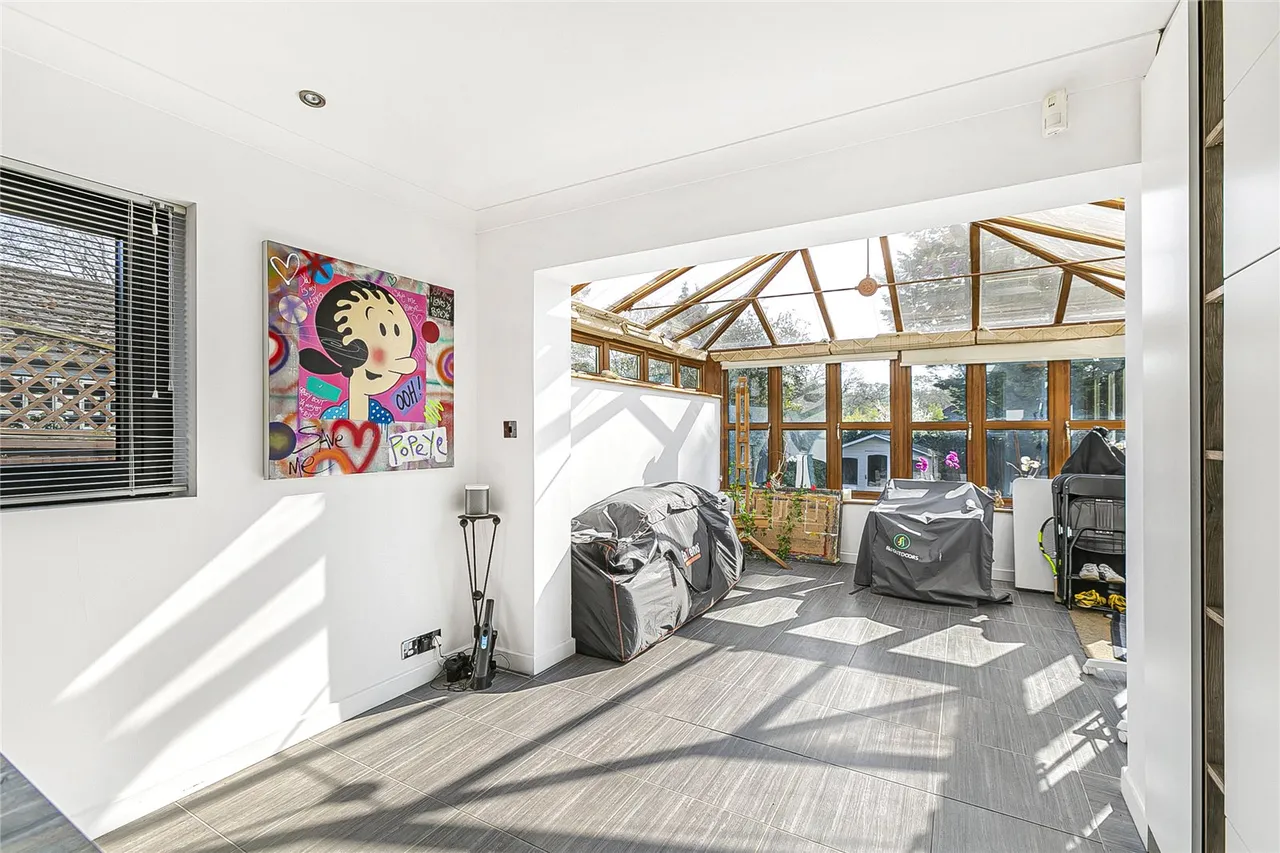 Barnet Gate Lane, Arkley, Hertfordshire, EN5 2AD, photo 10