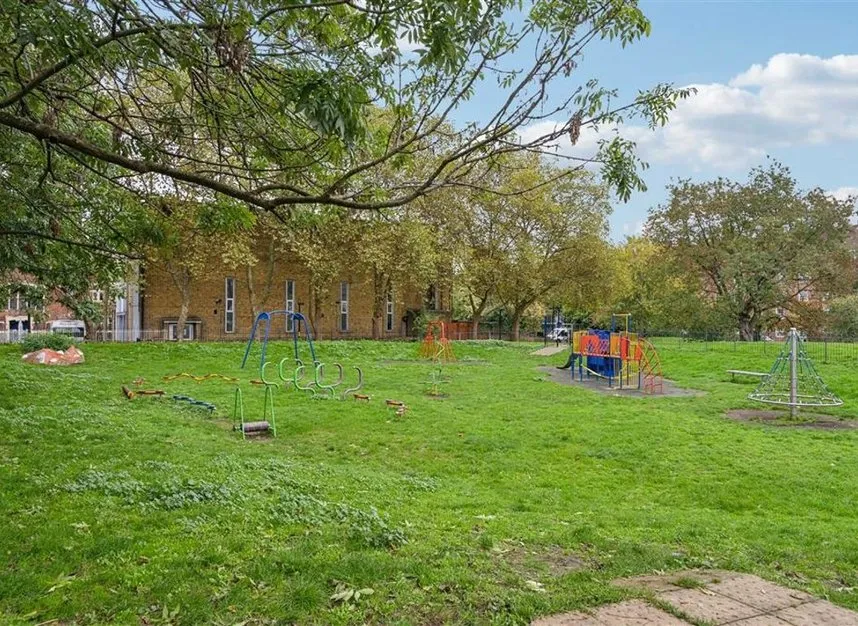 Surrey Square, Walworth, SE17, photo 7