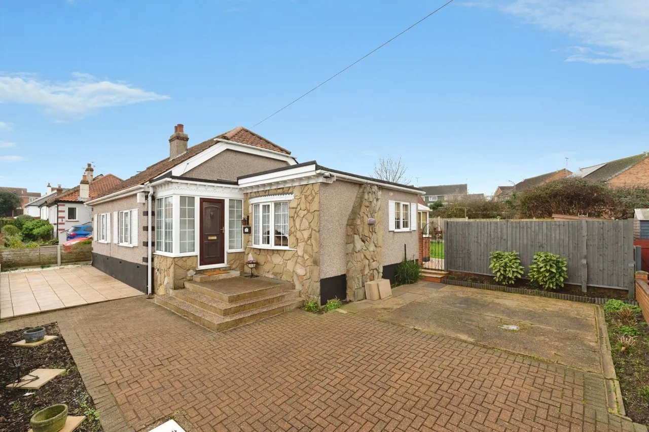 Rectory Gardens, Basildon, Essex, SS13, photo 2