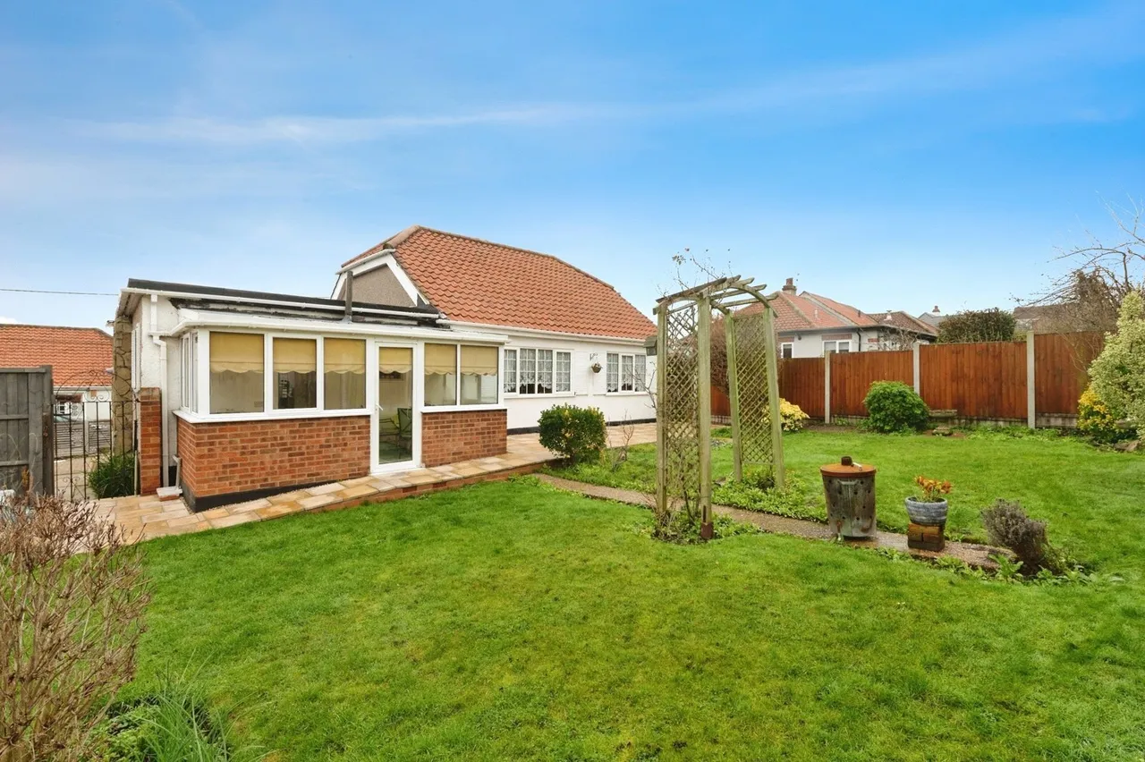 Rectory Gardens, Basildon, Essex, SS13, photo 12