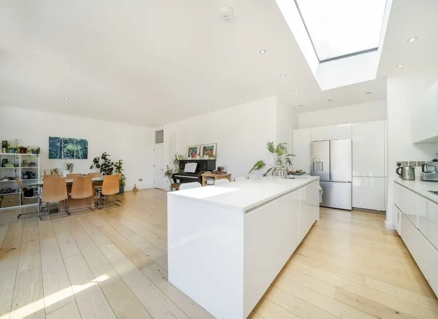Mountfield Road, Finchley, N3, photo 2