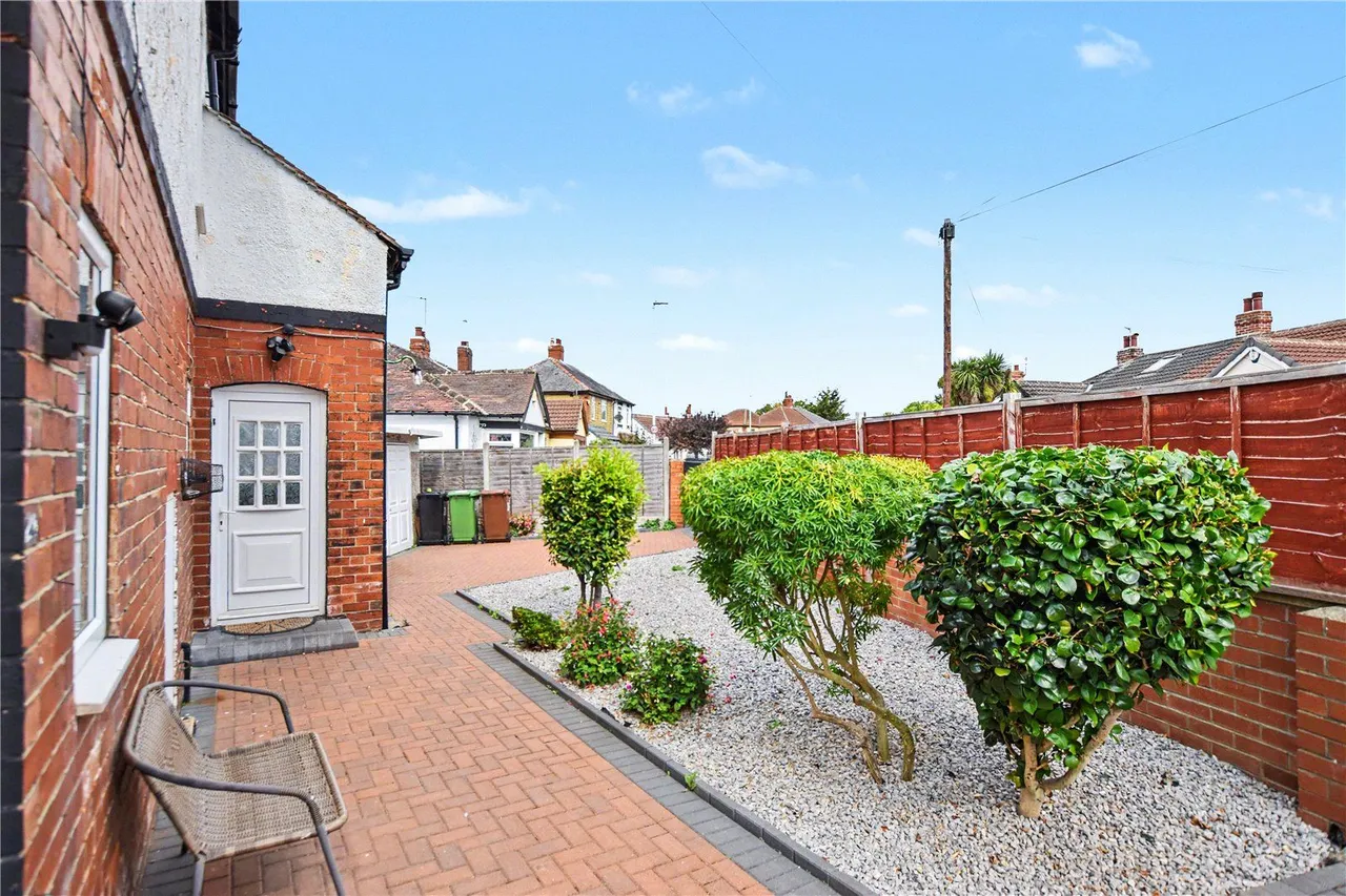 Willow Crescent, Leeds, LS15, photo 14