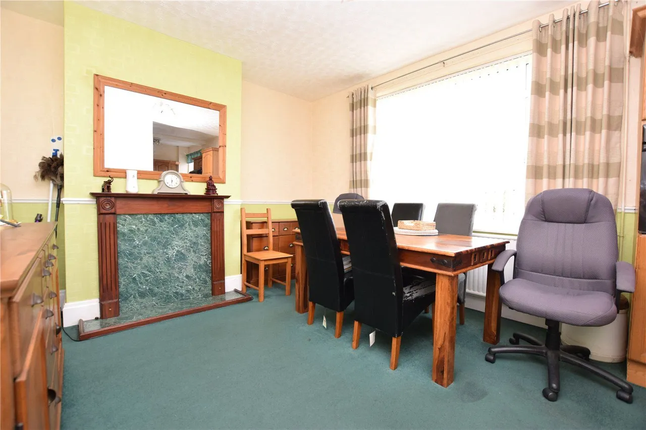 Willow Crescent, Leeds, LS15, photo 3