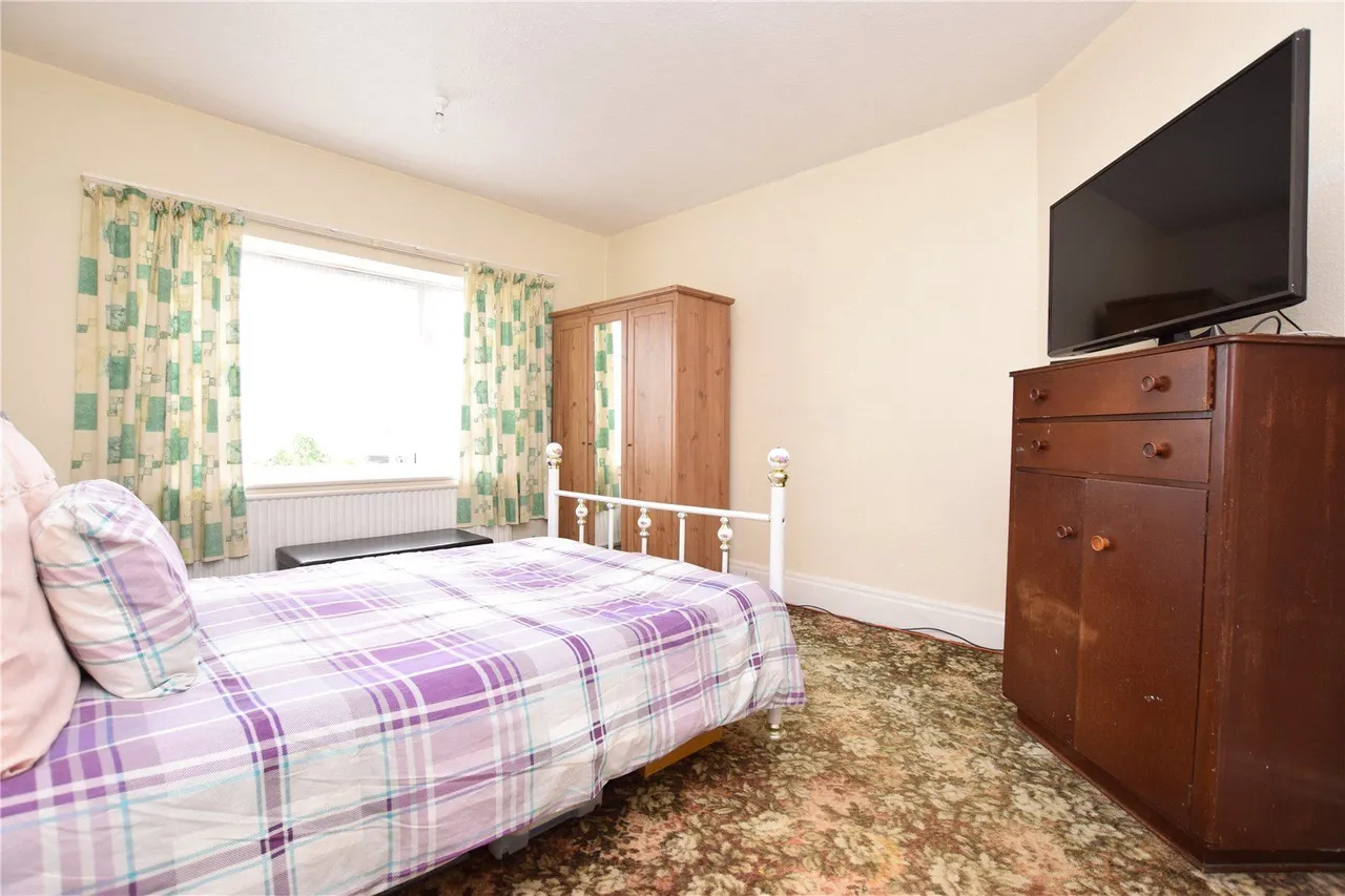 Willow Crescent, Leeds, LS15, photo 11