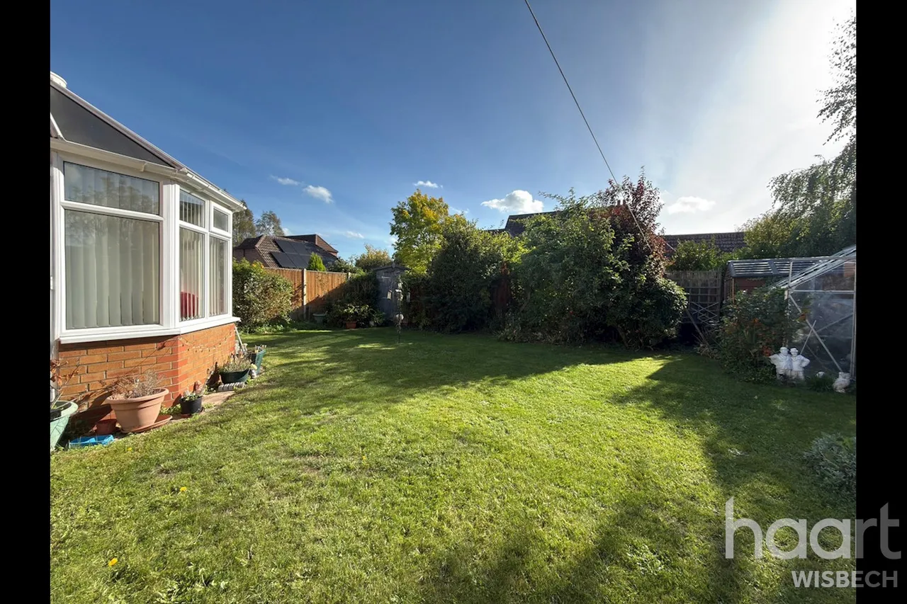 St Edmunds Drive, Emneth, PE14, photo 5