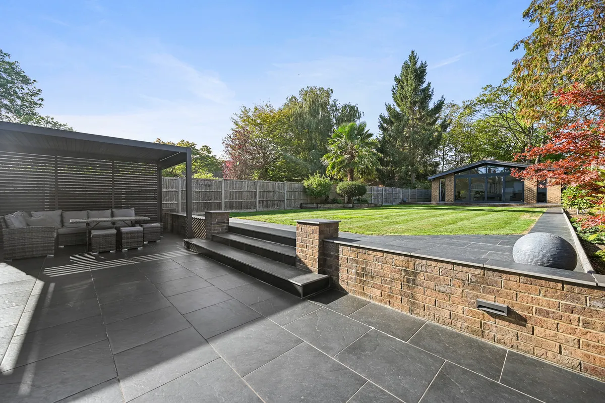 Whitchurch Gardens, Edgware, HA8, photo 22