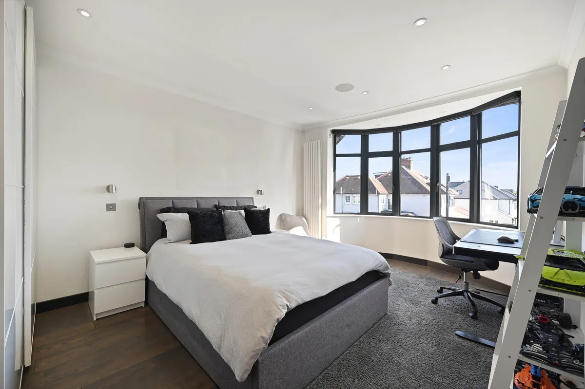 Whitchurch Gardens, Edgware, HA8, photo 19