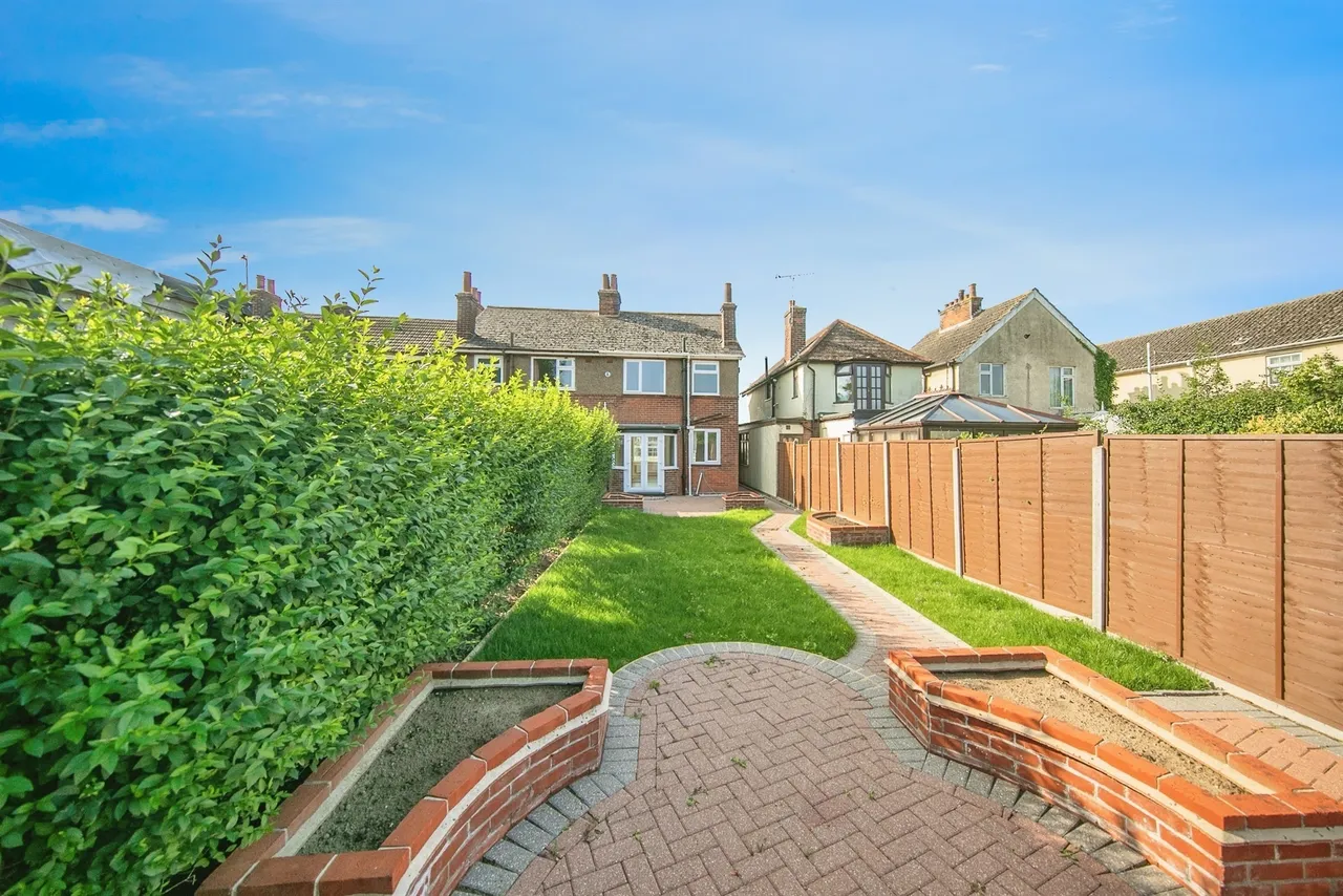 Main Road, Harwich, CO12, photo 12