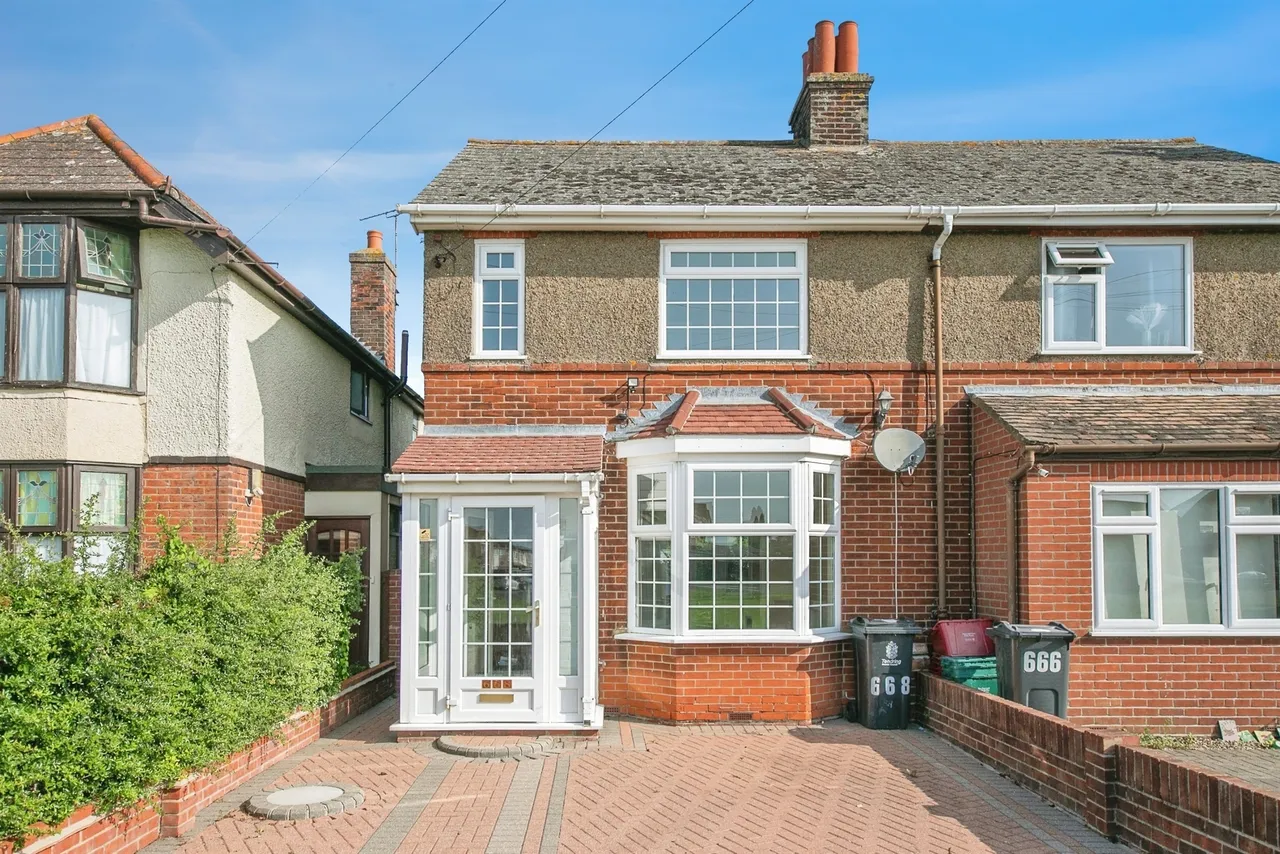Main Road, Harwich, CO12, photo 17