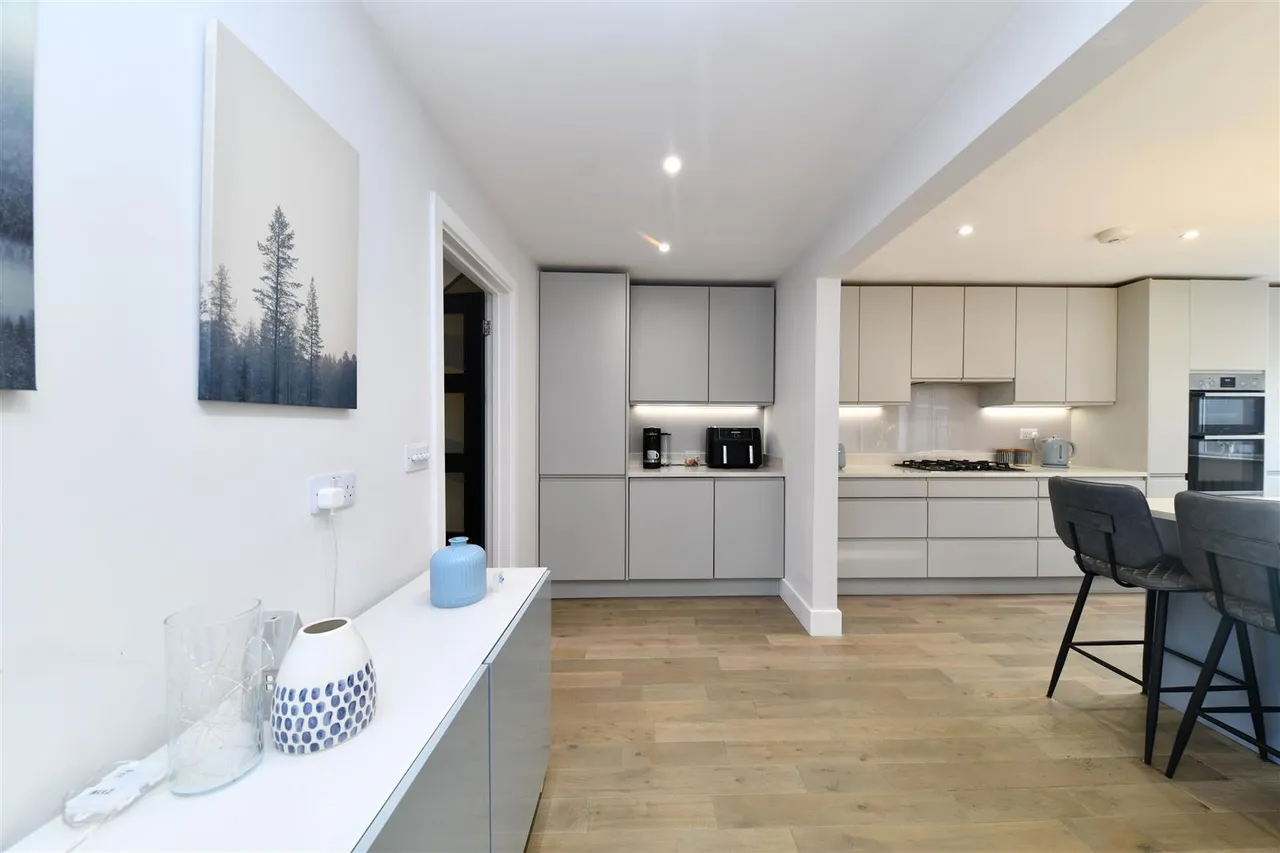Fairview Road, Stevenage, Herts, SG1 2NA, photo 16