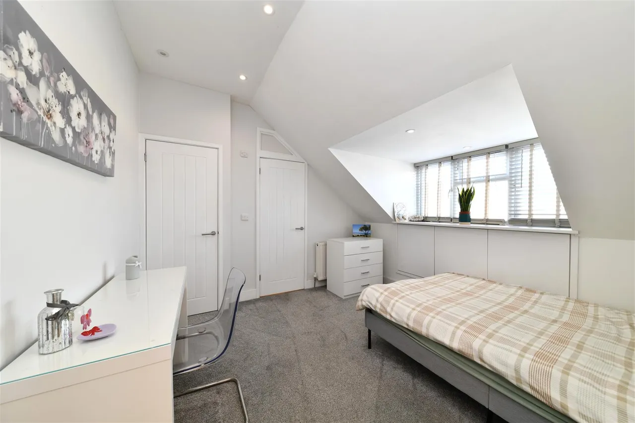 Fairview Road, Stevenage, Herts, SG1 2NA, photo 9