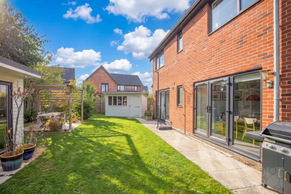 Limes Close, Little Melton, photo 16