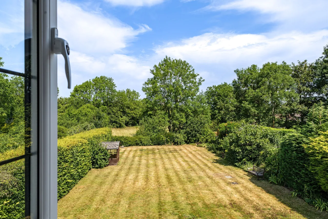 Jefferies Road, Leatherhead, KT24, photo 2