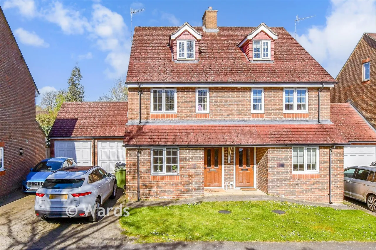 3 bed house for sale, Speldhurst Road, Langton Green, TN3