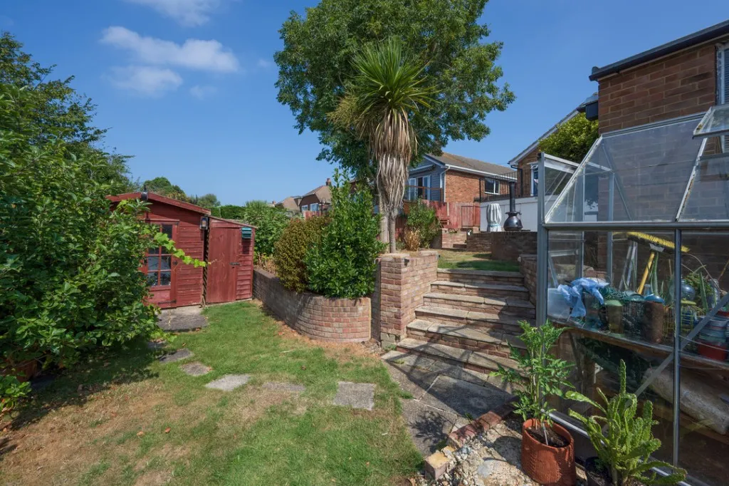 Strode Park Road, Herne Bay, photo 11