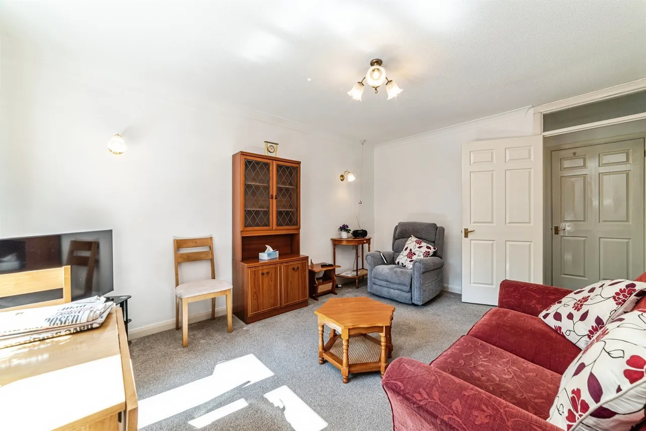 Gershwin Court, Basingstoke, RG22, photo 4