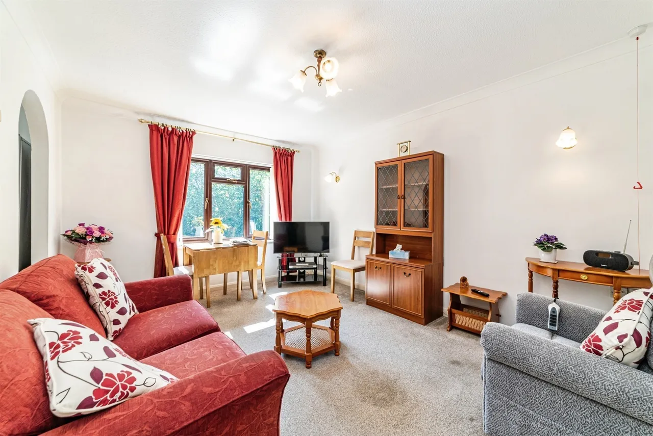 Gershwin Court, Basingstoke, RG22, photo 3