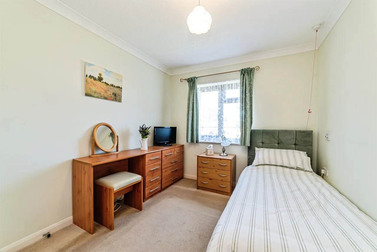 Gershwin Court, Basingstoke, RG22, photo 11