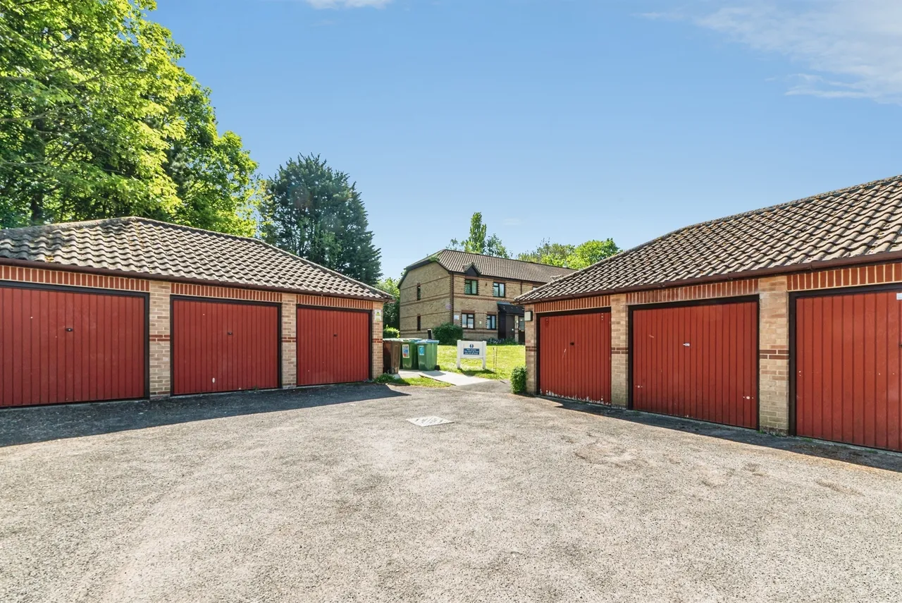 Gershwin Court, Basingstoke, RG22, photo 19