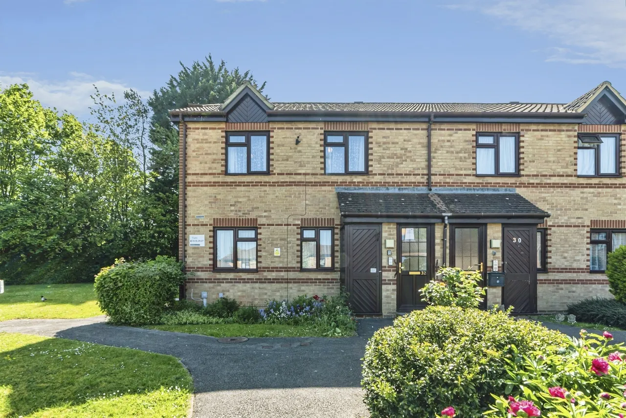 Gershwin Court, Basingstoke, RG22, photo 17