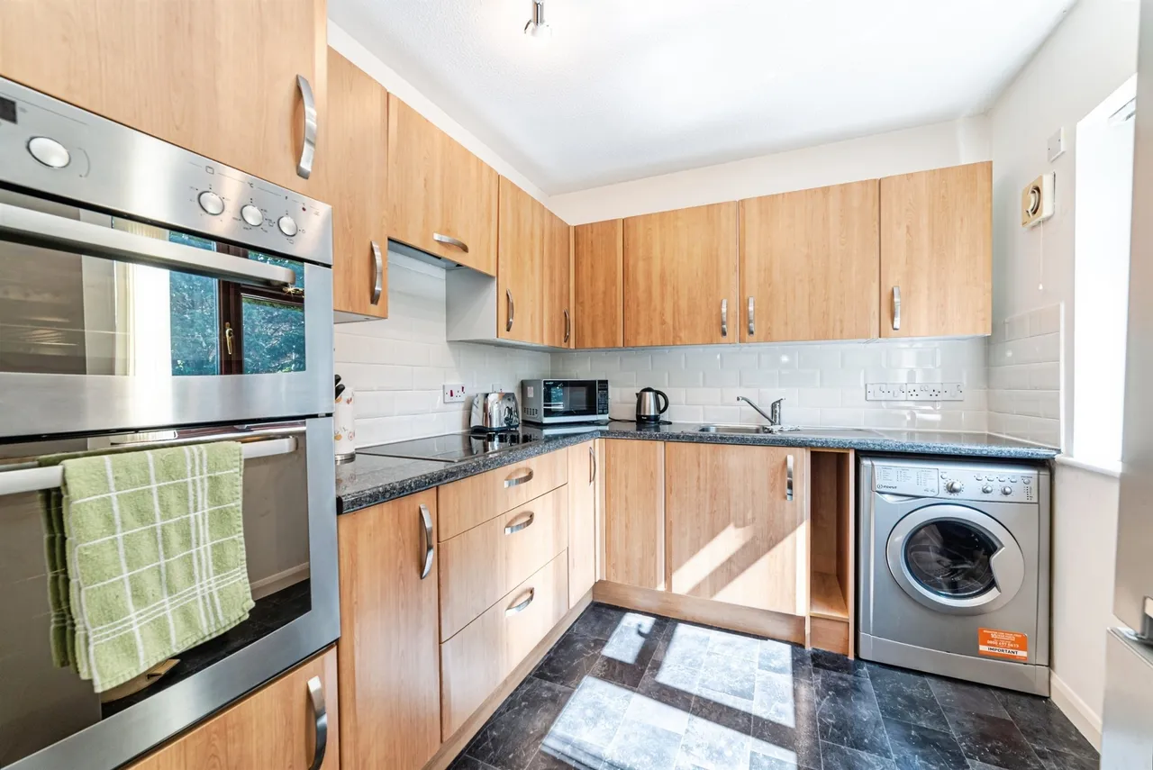 Gershwin Court, Basingstoke, RG22, photo 6