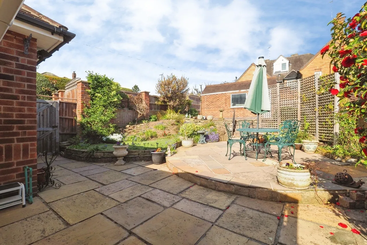 Hall Drive, Wollaton, Nottingham, NG8, photo 18